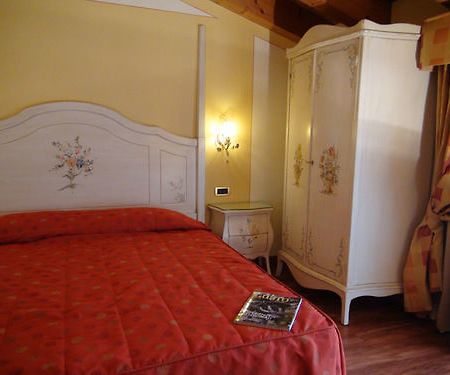 Hotel La Campagnola 1926 Zevio ภายนอก รูปภาพ